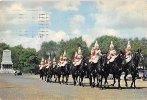 BR92350 the new queen s life guards london mlitary   uk