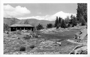 Postcard RPPC 1940s Wenatchee Washington Totem Pole Lodge Ohme Gardens 24+-5614