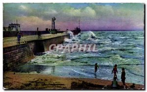 Le Havre - La Jetee Nord - rising tide - Old Postcard