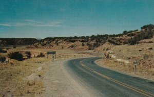 ARIZONA, 1950-60s ; Red Rock on Highway 60