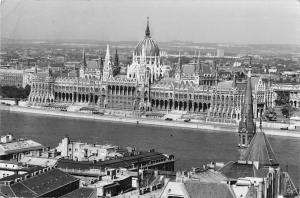 B108040 Hungary Budapest Orszaghaz Parliament real photo uk