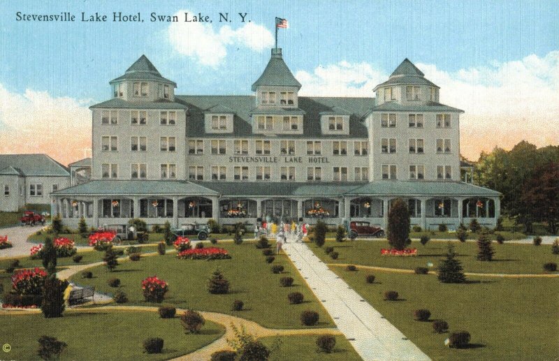 Stevensville Lake Hotel, Swan Lake, New York Old Cars Linen Postcard