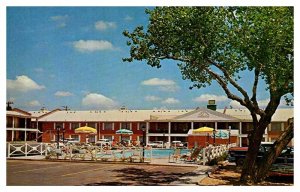 Postcard HOTEL SCENE Amarillo Texas TX AQ0375