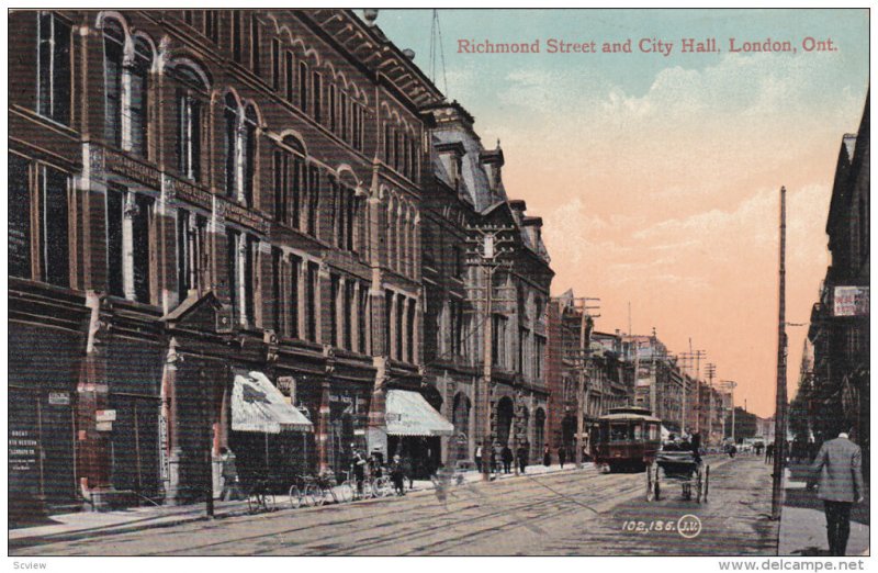 LONDON , Ontario , Canada , 00-10s ; Richmond Street & City Hall