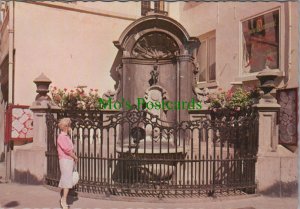 Belgium Postcard - Brussels, Manneken-Pis Fountain RR19087