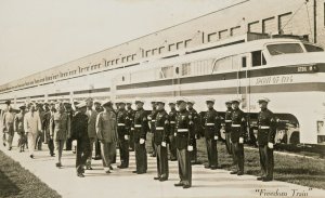 Postcard RPPC View of Soldiers in front of Freedom Train.   L4