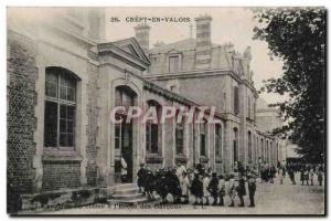 Old Postcard Crepy en Valois The re-entry of the classes of the boys & # 39ecole