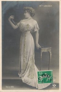 Art Nouveau Glamour Woman Reutlinger Paris Lender Vintage RPPC 06.10