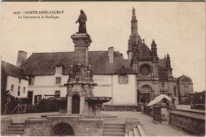 CPA SAINTE-ANNE-d'AURAY La Fontaine et la Basilique (1251197)