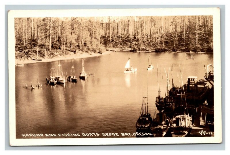 Vintage Early 1900's RPPC Postcard Depoe Bay Harbor & Fishing Boats UNPOSTED