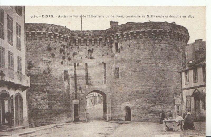 France Postcard - Dinan - Ancienne Portede I'Hotellerie Ou De Brest - Ref ZZ6076