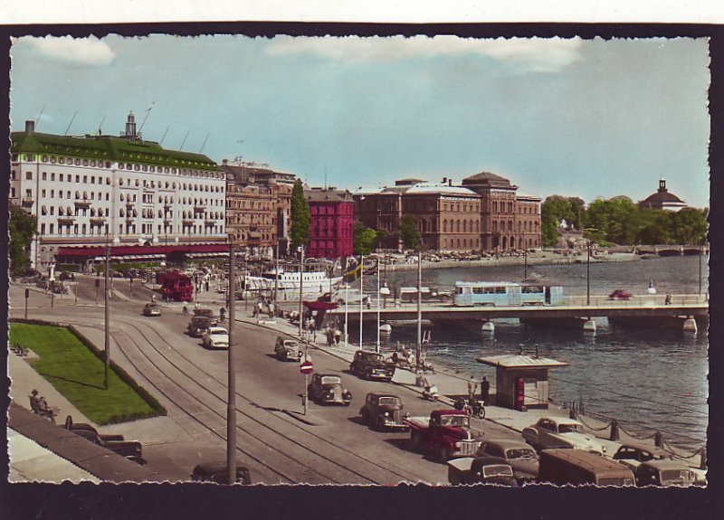 P1595 vintage unused postcard old cars etc street view stockholm sweden