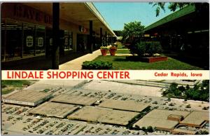 Lindale Shopping Center, Cedar Rapids Iowa Multi View Vintage Postcard N03