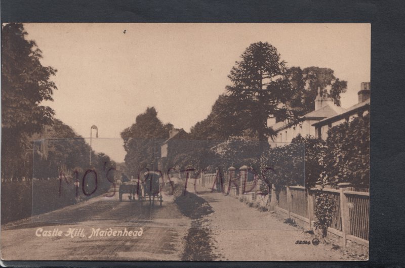 Berkshire Postcard - Castle Hill, Maidenhead    HP353