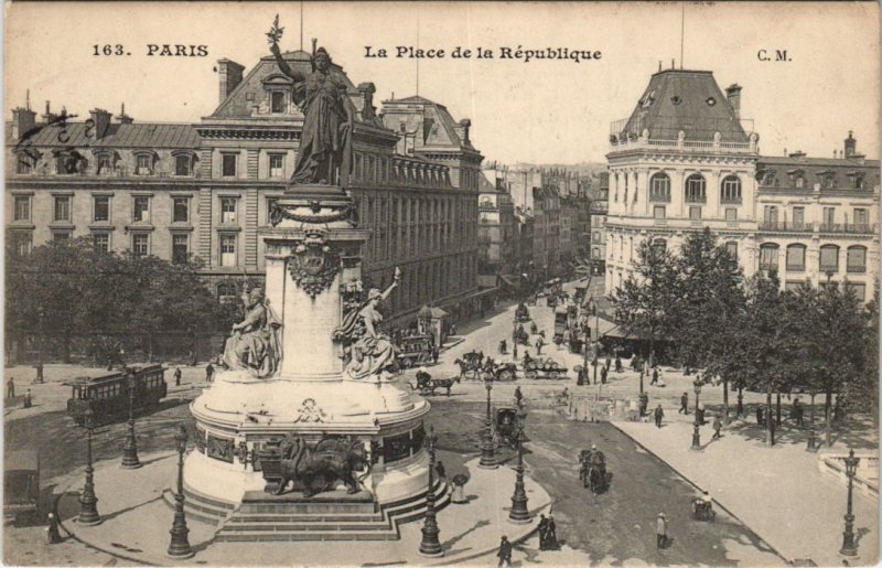 CPA PARIS 4e Place de la Republique (997551) 