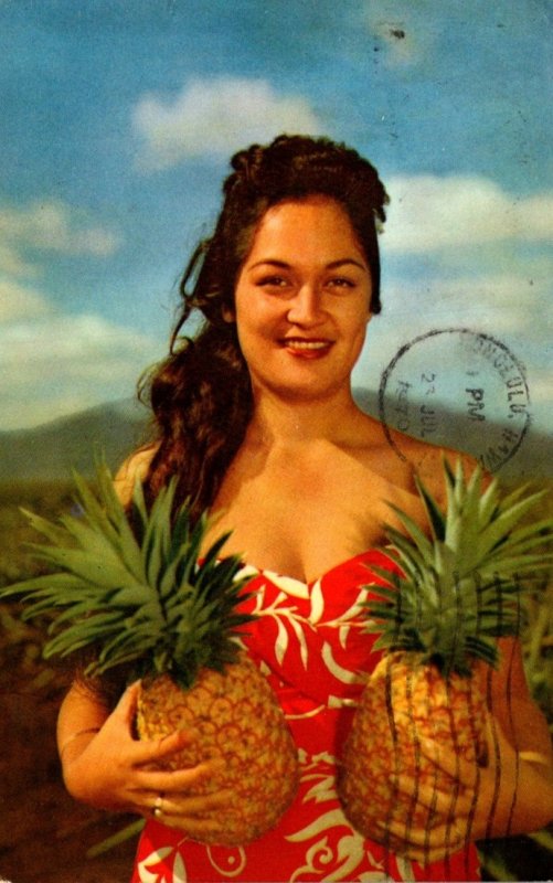 Hawaii Beautiful Girl With Pineapples