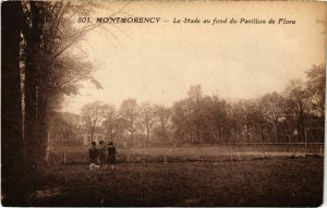 CPA MONTMORENCY - Le Stade au fond du Pavillon de Flore (107030)