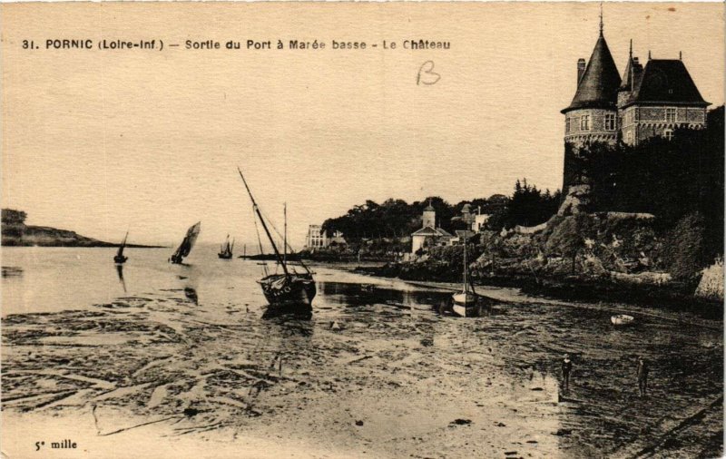 CPA AK PORNIC - Sortie du Port a Marée basse - Le Chateau (654027)