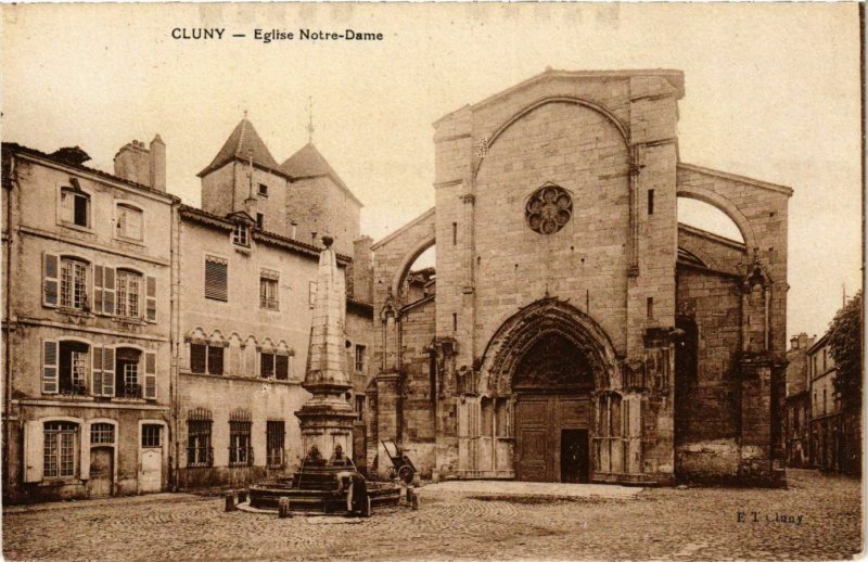 CPA Cluny Eglise Notre-Dame FRANCE (954344)