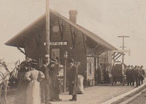 Redfield IOWA RPPC 1908 DEPOT Train Station C.M.&ST. P. R.R. CM&StP RR Railroad