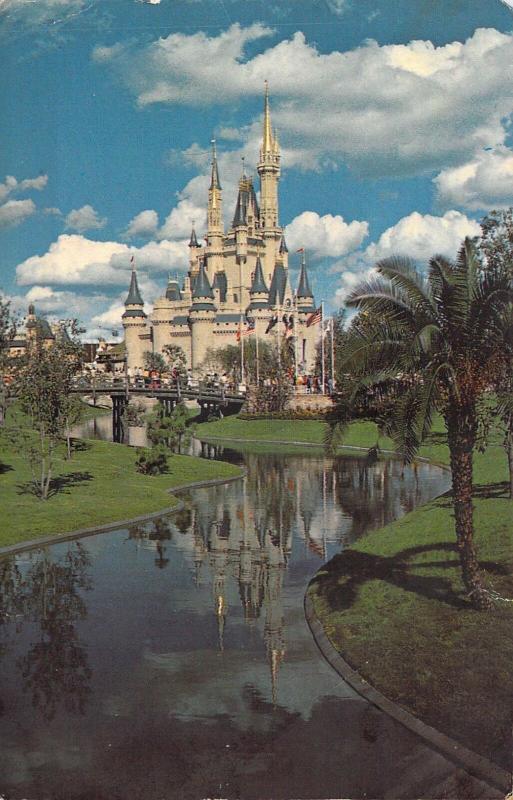 Early Walt Disney World, 1972 Cinderella Castle,Vintage Postcard