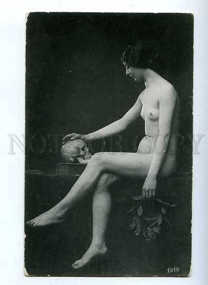 184878 NUDE Belle WITCH w/ SKULL Death Vintage Photo Card