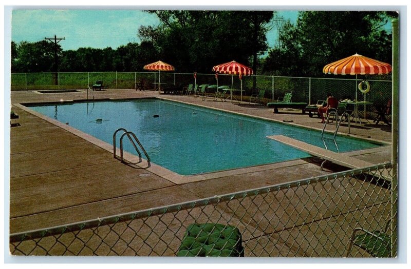 Kent Manor Inn & Motel Wilmington Delaware DE, Swimming Pool Vintage Postcard