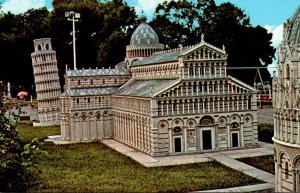 Canada Ontario Vineland Tivoli Miniature World The Square Of Miracles Pisa Italy