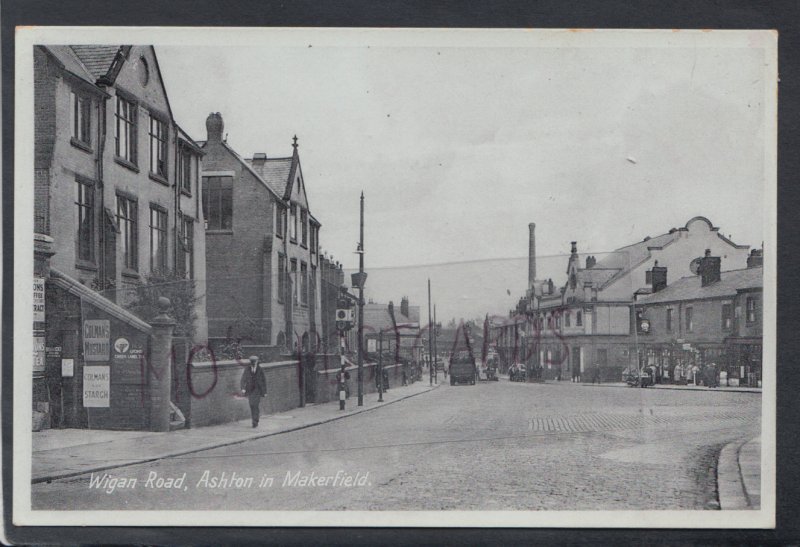 Lancashire Postcard - Wigan Road, Ashton-In-Makerfield  HP399