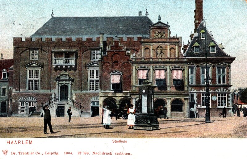 Netherlands Haarlem Stadhuis Vintage Postcard 09.90