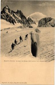 CPA Massif du PELVOUX La barre des Ecrins (4108 m et le Glacier Blanc (241606)