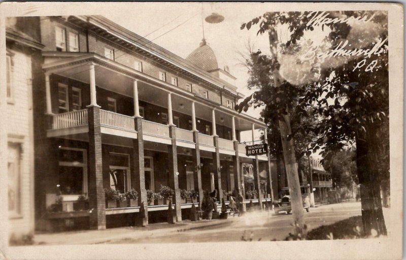 Canada MANIOR HOTEL Berthierville Quebec grill Club Tavern RPPC Postcard Y1 