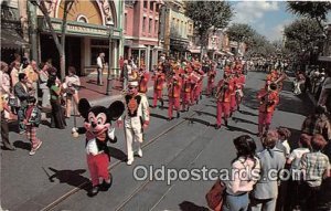 Mickey Mouse & Disneyland Band Disneyland, Anaheim, CA, USA 1977 