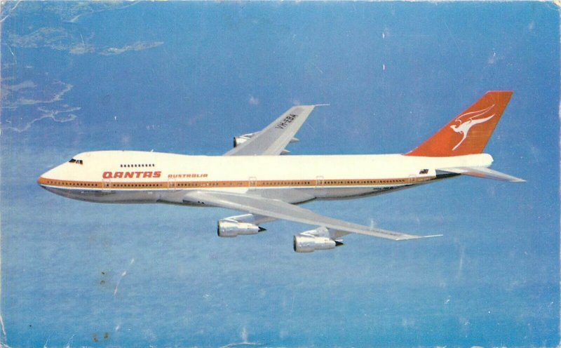 Qantas airways Boeing 747B plane postcard