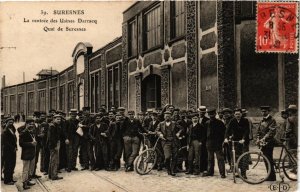 CPA SURESNES La rentree des Usines Darracq. Quai de Suresnes. (509747)