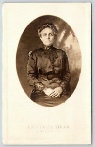 Cincinnati OH Shea's Cute Studio~Wouldn't Call Granny That To Her Face~RPPC 1910