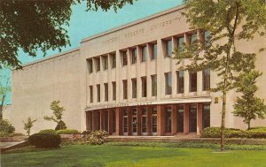 CLEVELAND, Ohio OH    FREIBERGER LIBRARY~Western Reserve University   Postcard