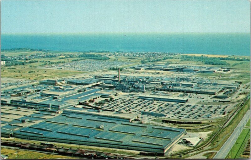 Postcard ON Oshawa Aerial View of General Motor's South Plant & Lake 1960s S100