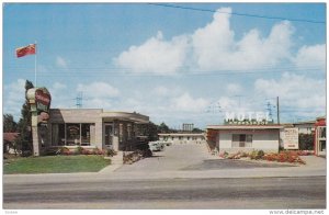 NIAGARA FALLS, Ontario, Canada; The Ambassador Hotel, Classic Cars, 40-60s