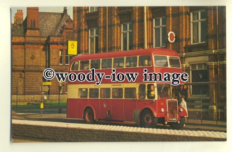 tm5468 - Widnes Corporation Bus no 43 - postcard