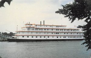 New Orleans River Steamship American Cruise Lines Ship 