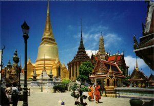 CPM AK THAILAND The Golden Pagoda, the Mondhop and the Prasart-pradhep (344409)