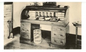 VT - Dummerston. Naulakha, Kipling's Desk