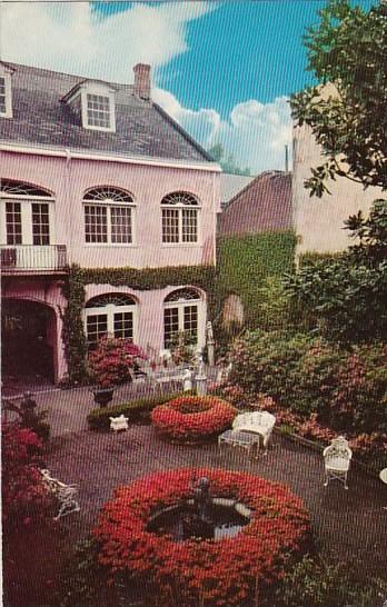 Louisiana New Orleans Maison Montegut Patio 1961