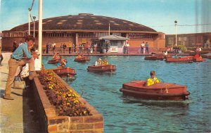 US68 UK England Folkestone boating pool 1972
