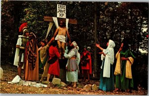Lowering Jesus from Cross, Great Passion Play Eureka Springs AR Postcard D57