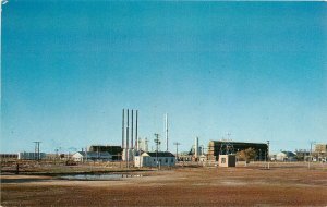 Postcard New Mexico Phillips Oil Refinery Hobbs 1950s Western Occupation 23-4251