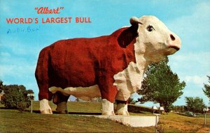 Iowa Audubon Albert The World's Largest Bull