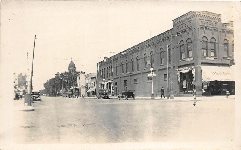 F36/ Moorhead Minnesota RPPC Postcard c1910 Drug Store Automobiles