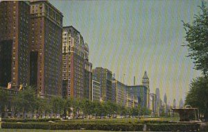 Illinois Chicago Looking North Along Michigan Boulevard From Grant Park At Ch...